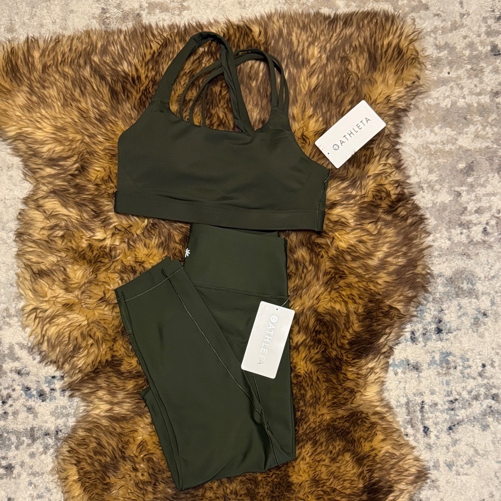 Athleta Dark Green Set - 7/8 Interval Stash + Train Free Bra